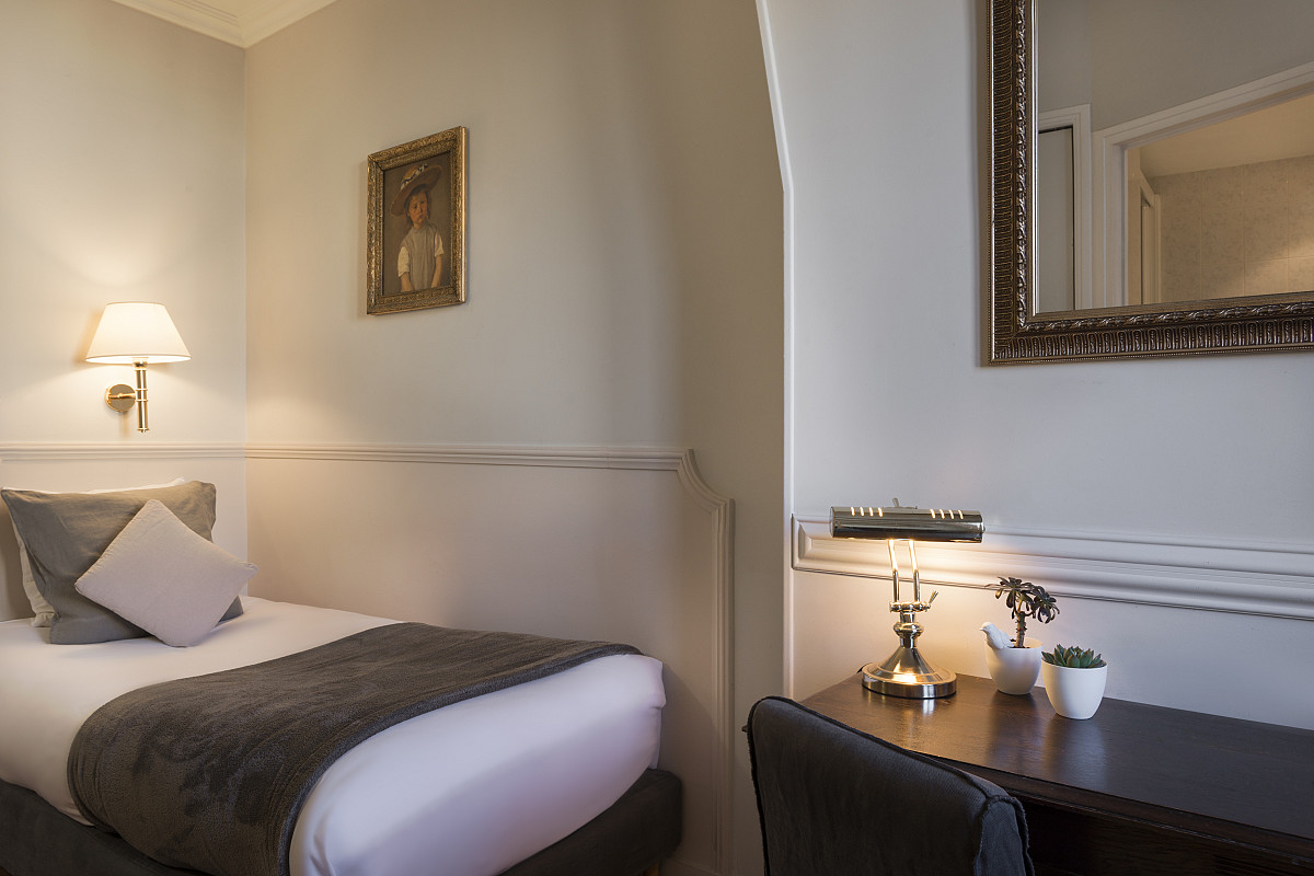 Hotel de la Porte Dorée *** 3 sterrenhotel Parijs Foto´s